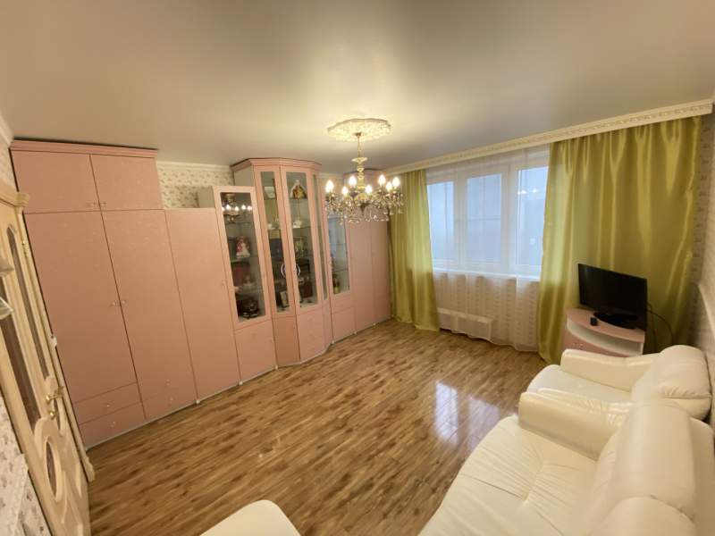 Продам двухкомнатную квартиру 52.8 м.кв.